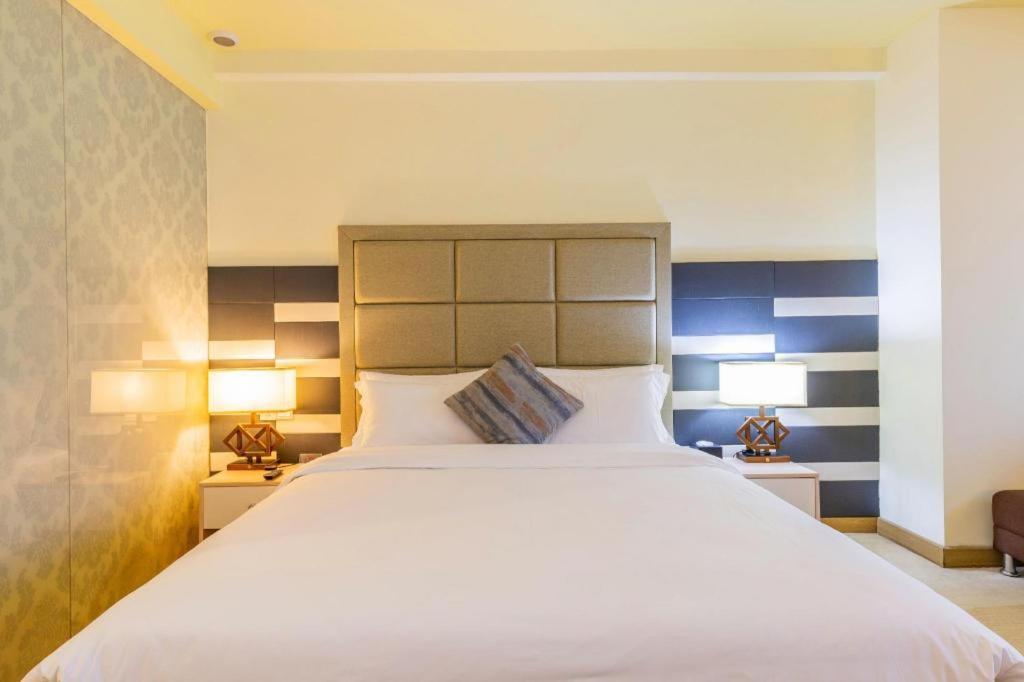 Boke Boutique Hotel Shenzhen Longgang Exterior foto